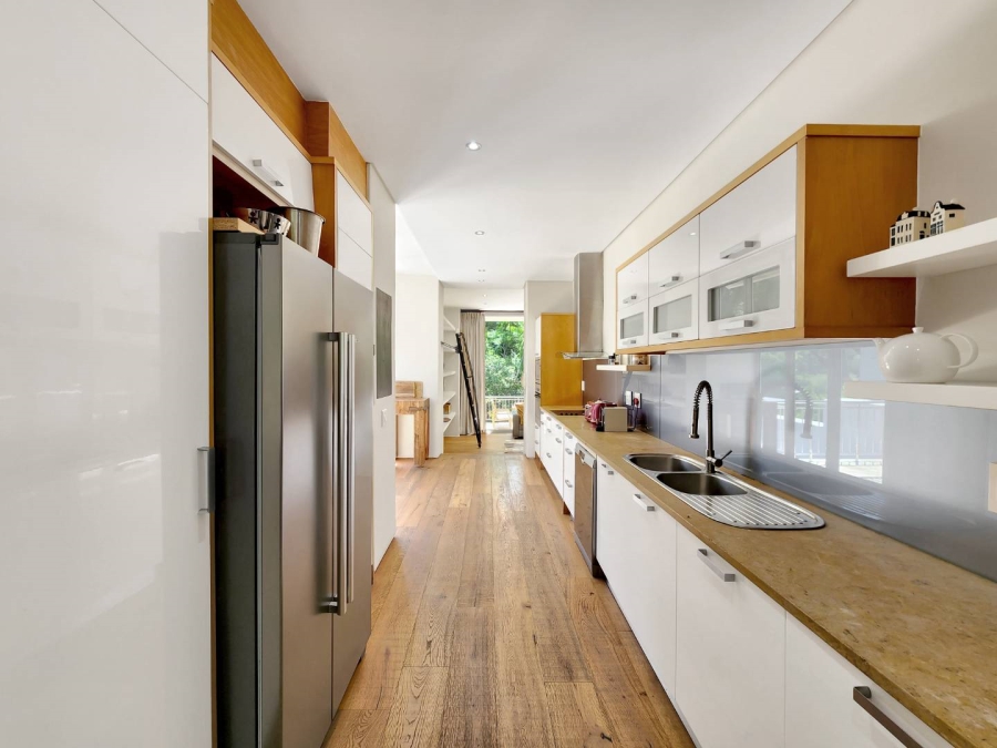 To Let 3 Bedroom Property for Rent in Camps Bay Western Cape